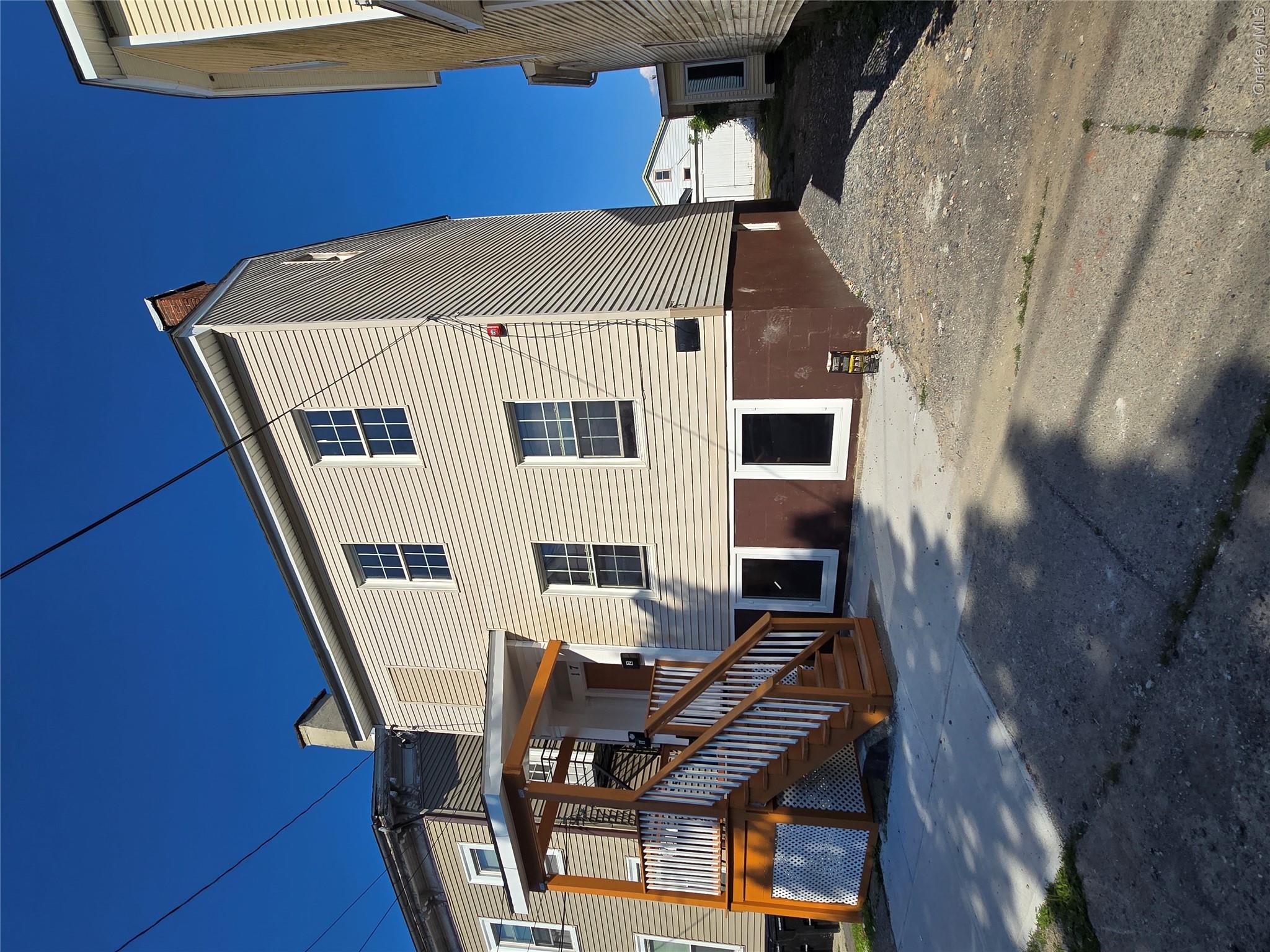17 Conklin Street, Poughkeepsie NY 12601
