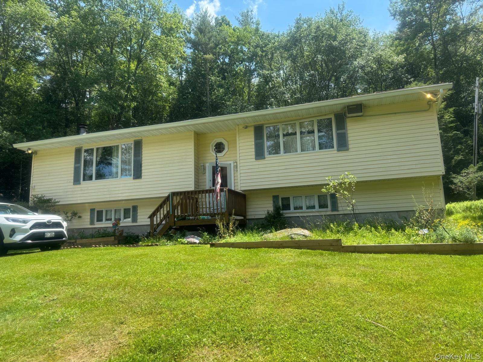 60 Highland Lake Road, Eldred NY 12732