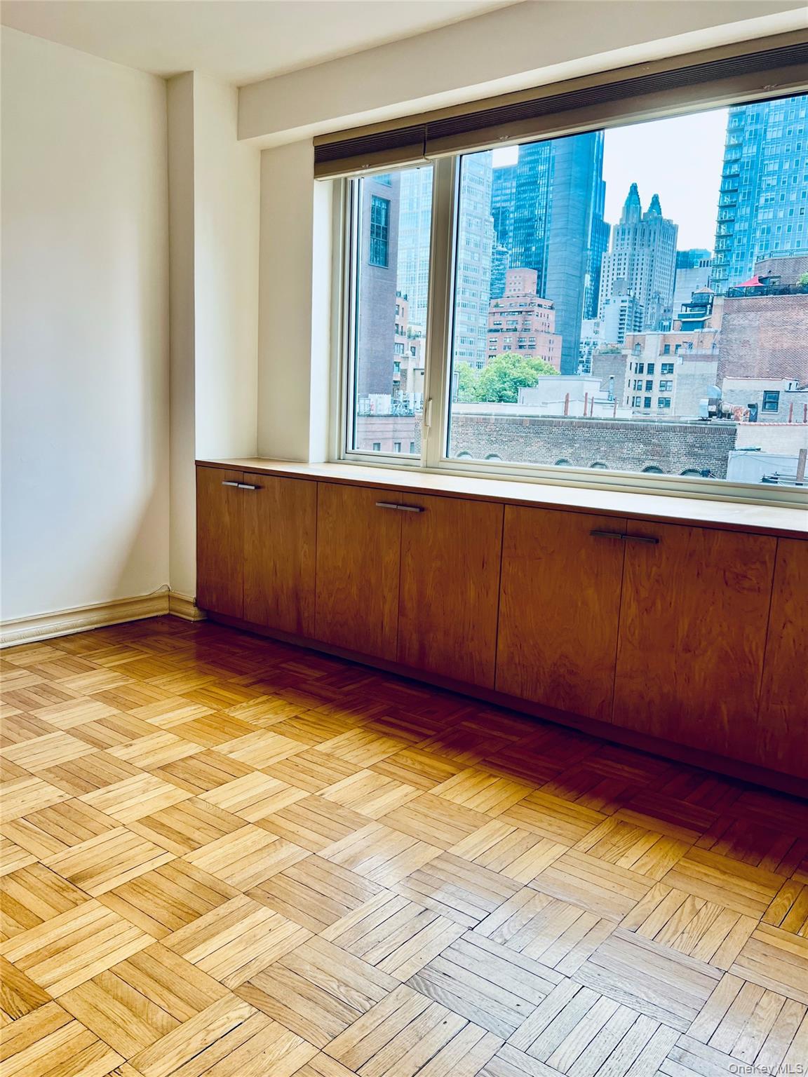 411 E 53rd Street Unit 8L, Manhattan NY 10022