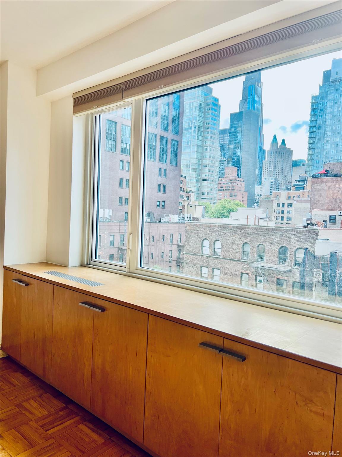 411 E 53rd Street Unit 8L, Manhattan NY 10022