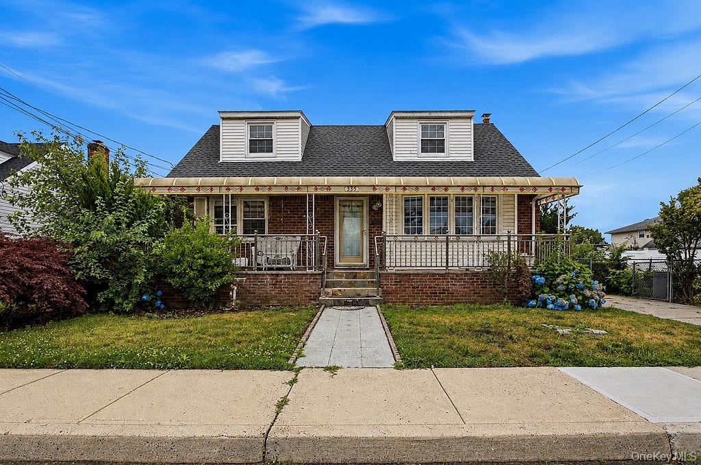 335 Roquette Avenue, Floral Park NY 11001