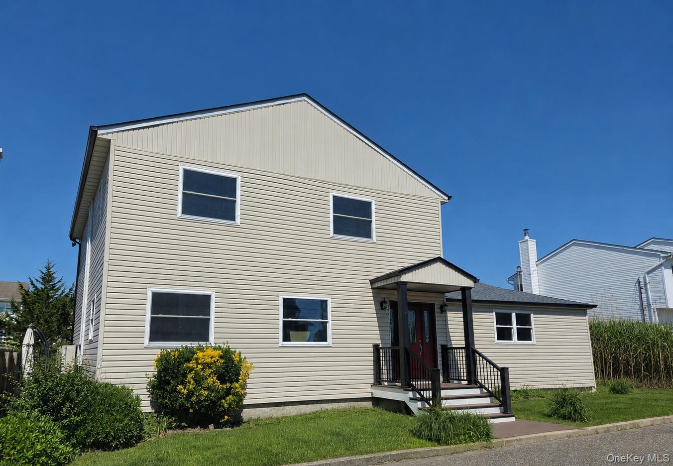 2706 Peconic Avenue, Seaford NY 11783