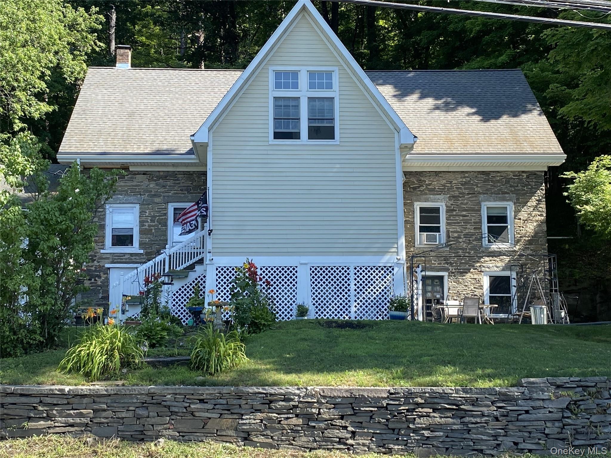 696 Sawkill Road, Kingston NY 12401