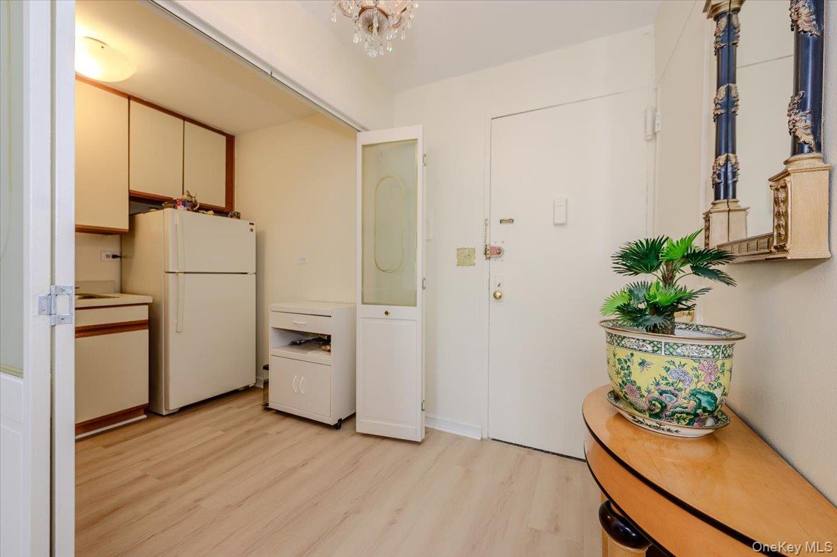 172-70 Highland Avenue Unit 9-L, Jamaica Estates NY 11432