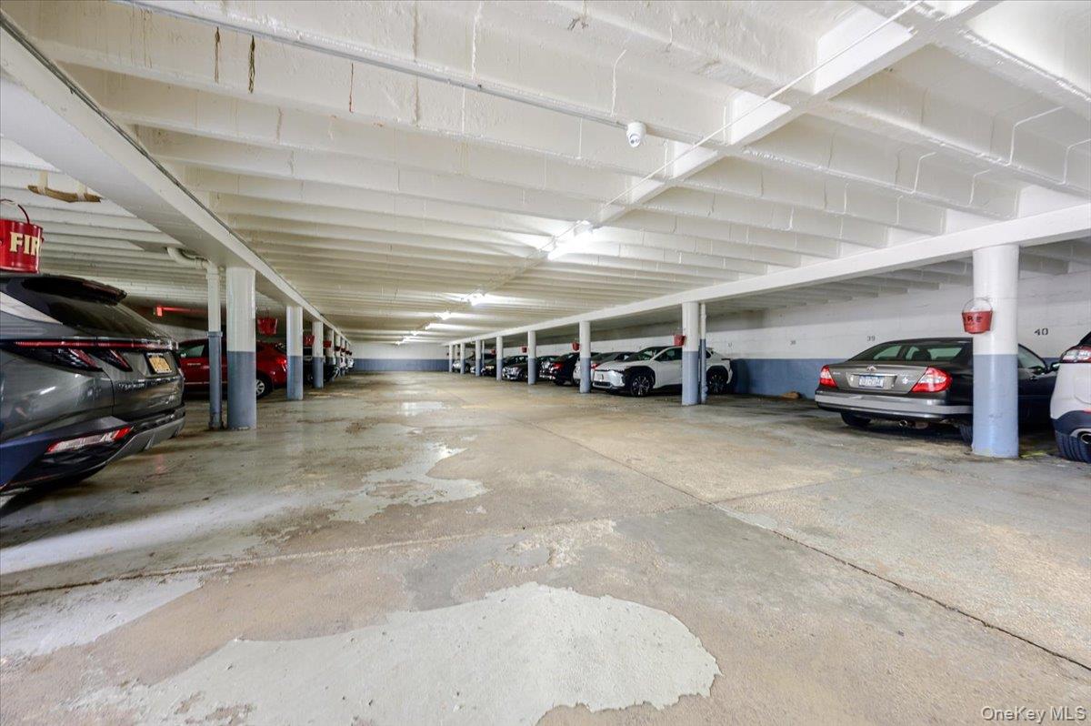 172-70 Highland Avenue Unit 9-L, Jamaica Estates NY 11432