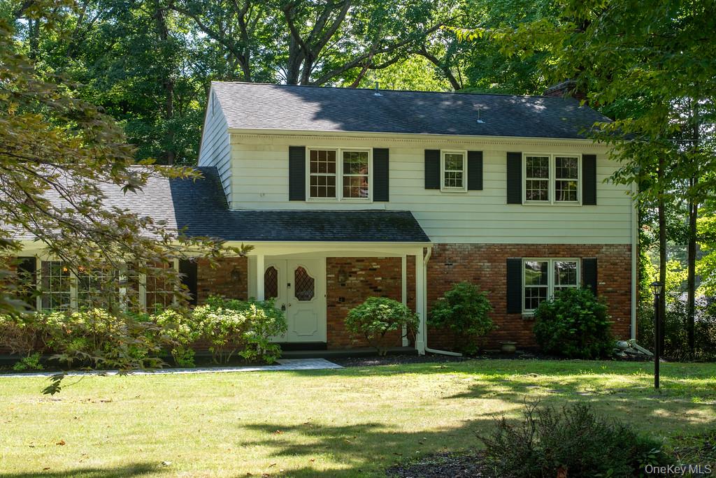 11 Carnelli Court, Poughkeepsie NY 12603