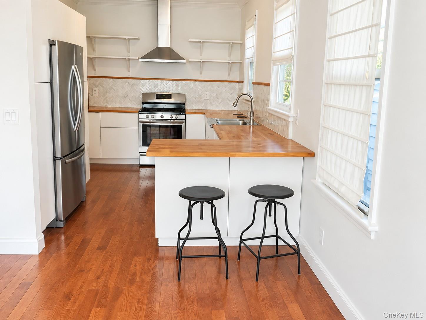 64-09 Woodside Avenue Unit 2 Family Frame, Woodside NY 11377