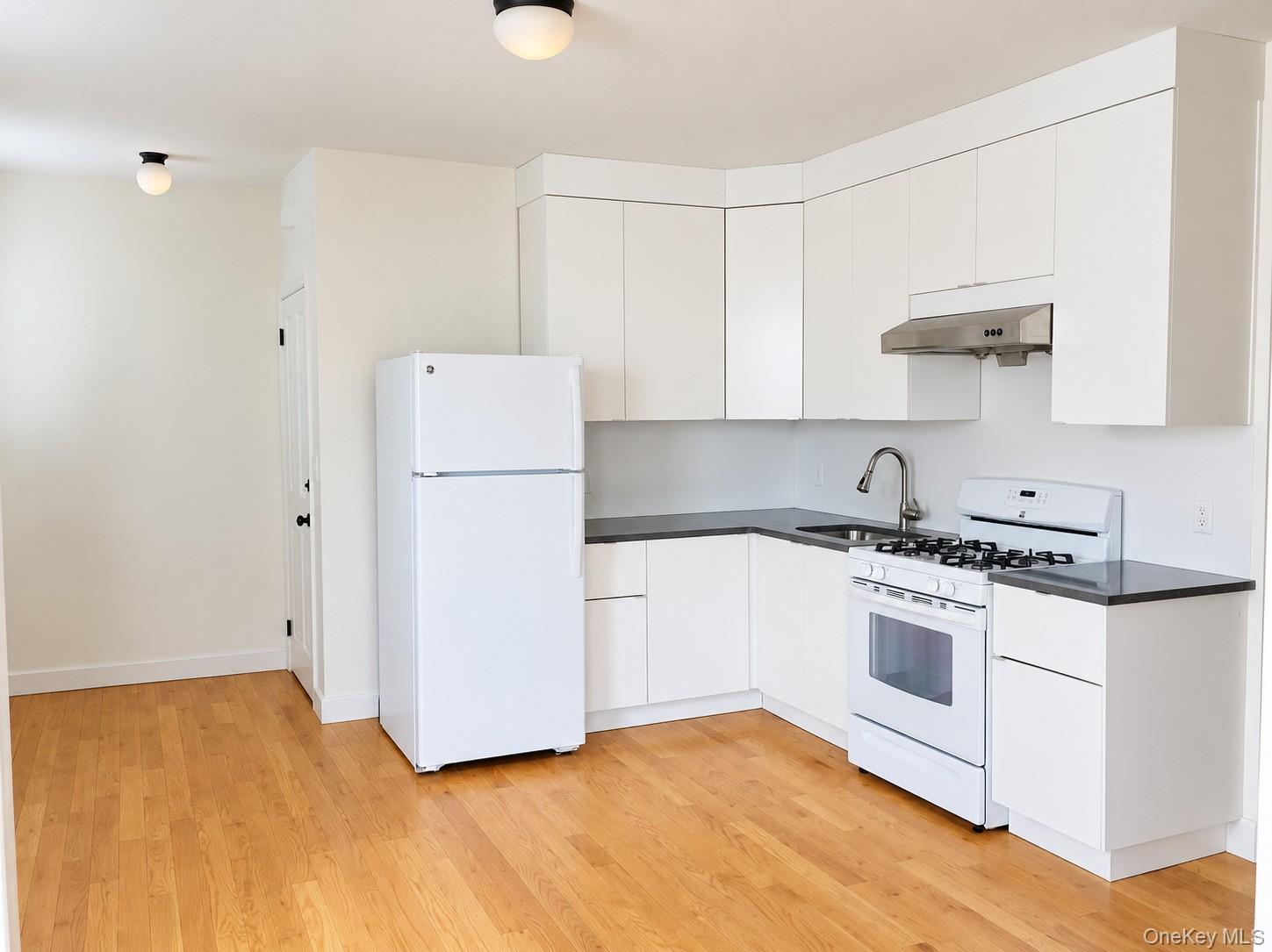 64-09 Woodside Avenue Unit 2 Family Frame, Woodside NY 11377