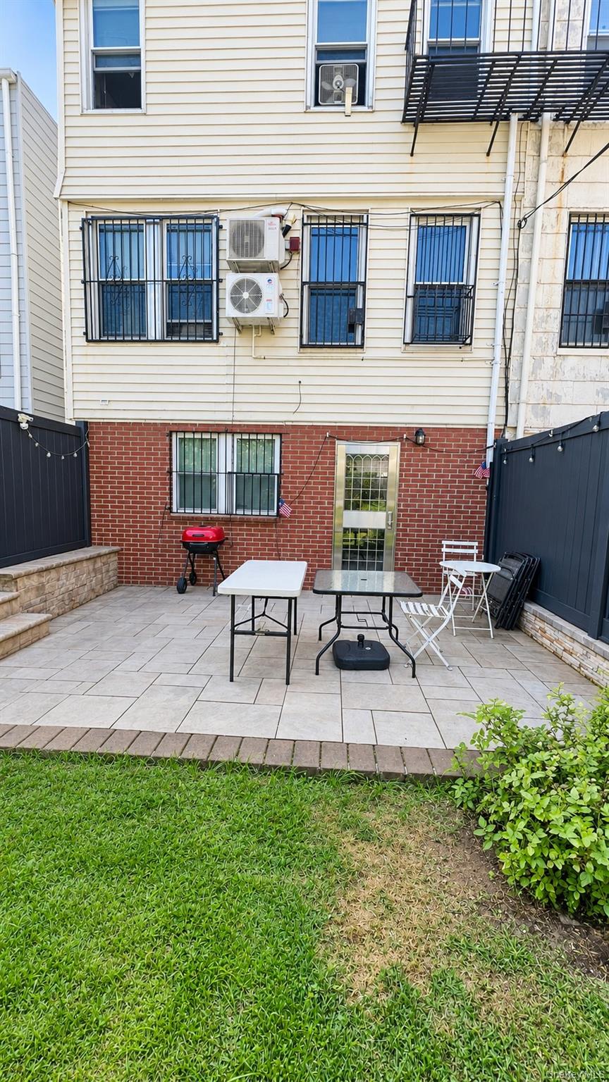 64-09 Woodside Avenue Unit 2 Family Frame, Woodside NY 11377