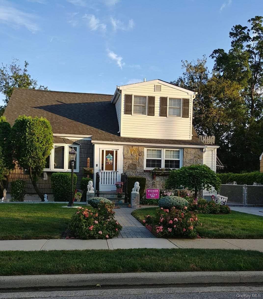 2618 Natta Boulevard, Bellmore NY 11710