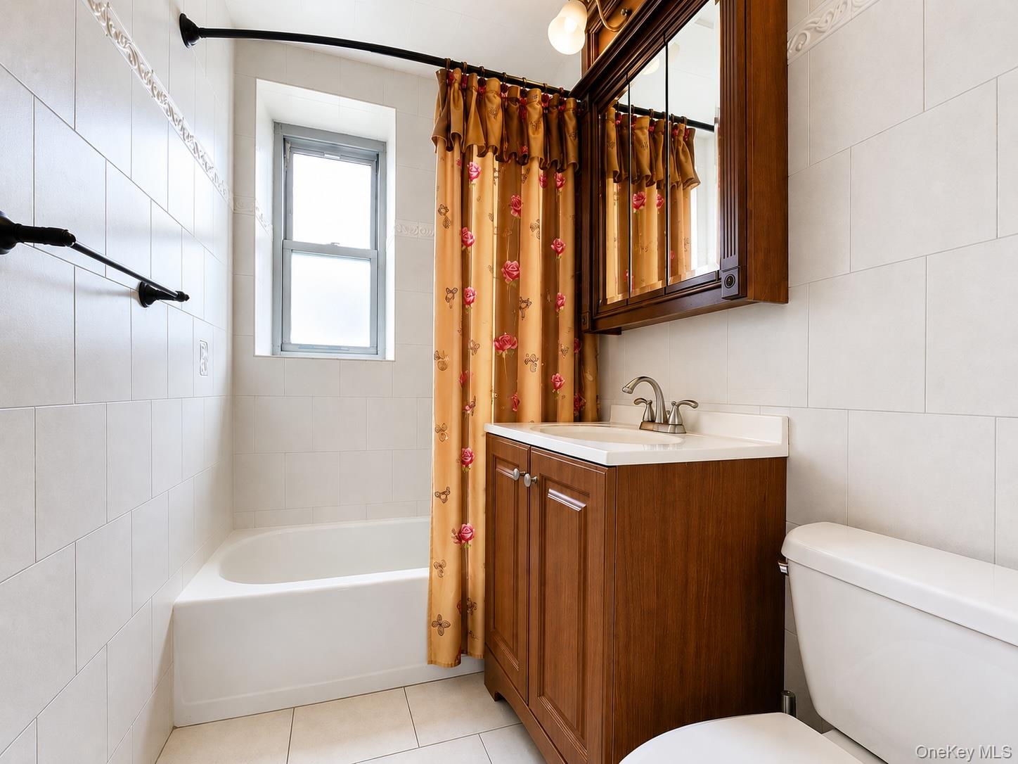 61-20 Grand Central Parkway Unit B303, Forest Hills NY 11375