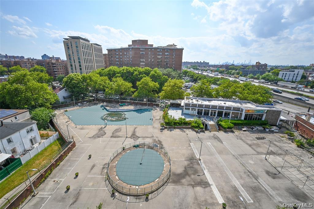 61-20 Grand Central Parkway Unit B303, Forest Hills NY 11375