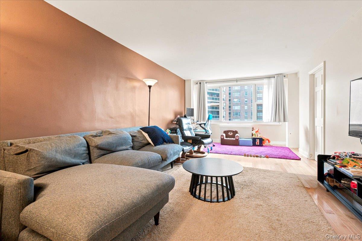 70-25 Yellowstone Boulevard Unit 7X, Forest Hills NY 11375