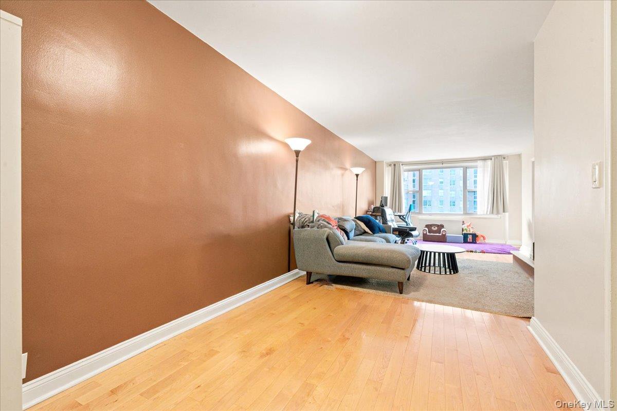 70-25 Yellowstone Boulevard Unit 7X, Forest Hills NY 11375