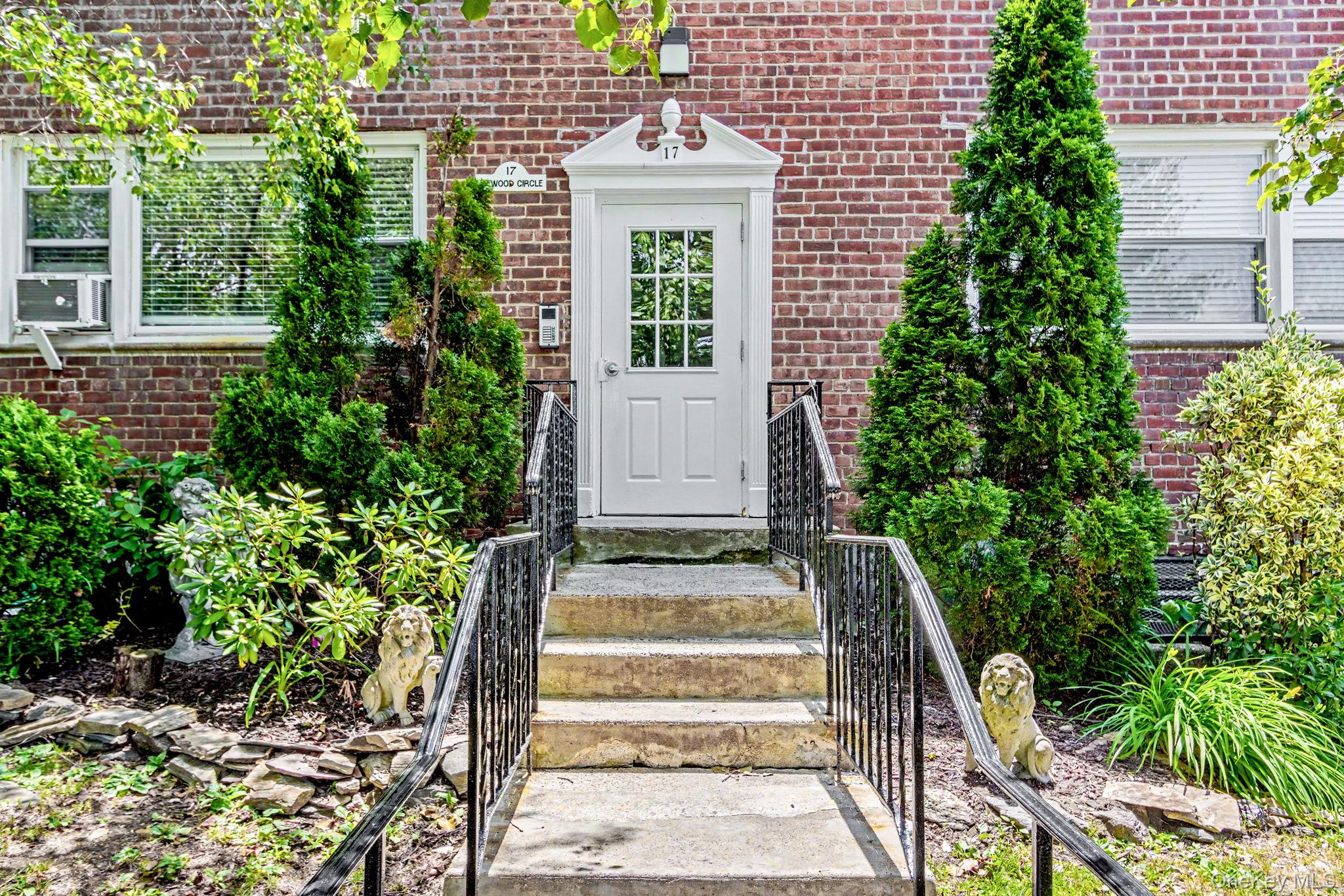 17 Leewood Circle Unit 6R, Eastchester NY 10709