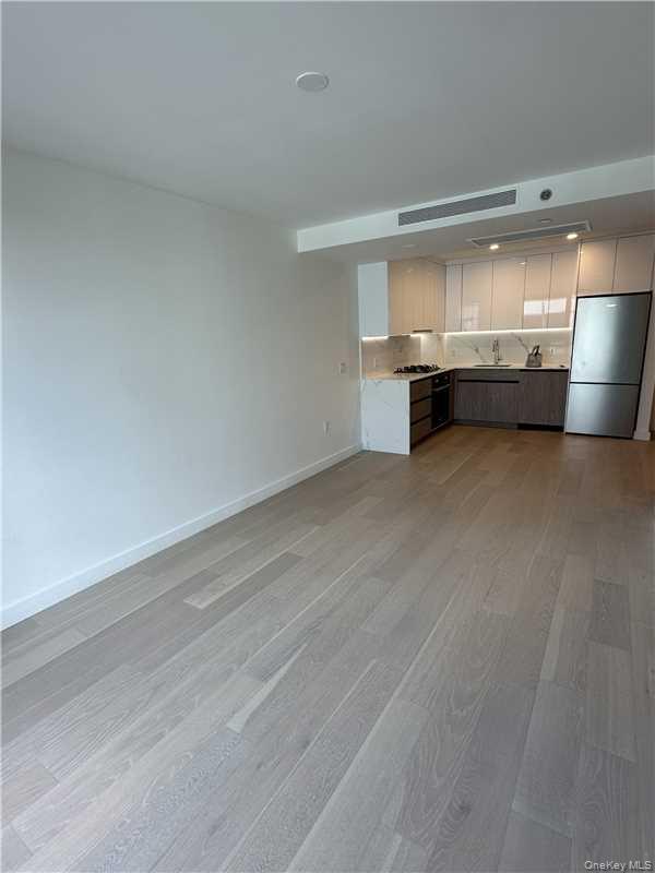 144-49 Northern Boulevard Unit 520, Flushing NY 11354