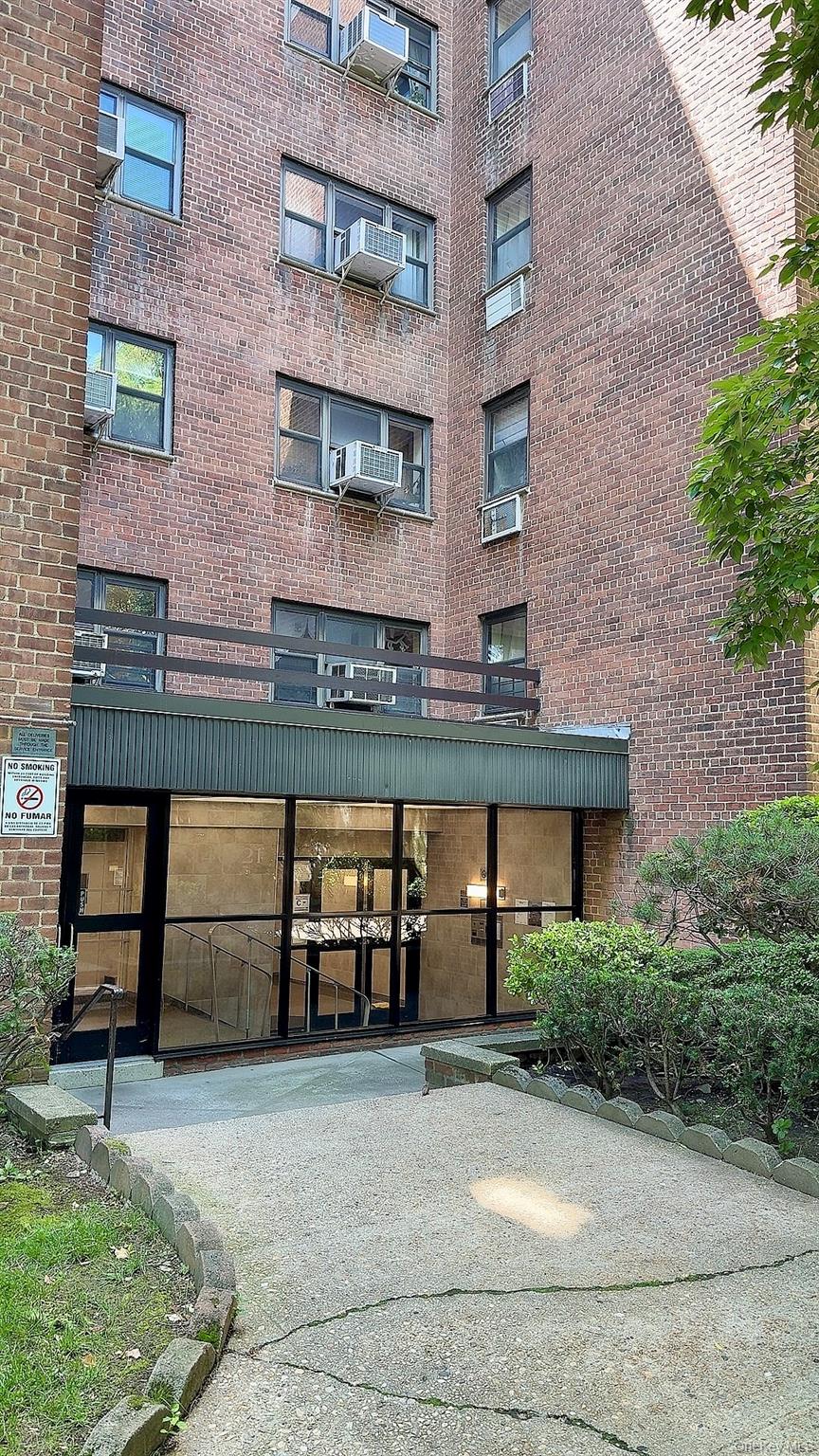140-21 31st Rd Unit 6C, Flushing NY 11354