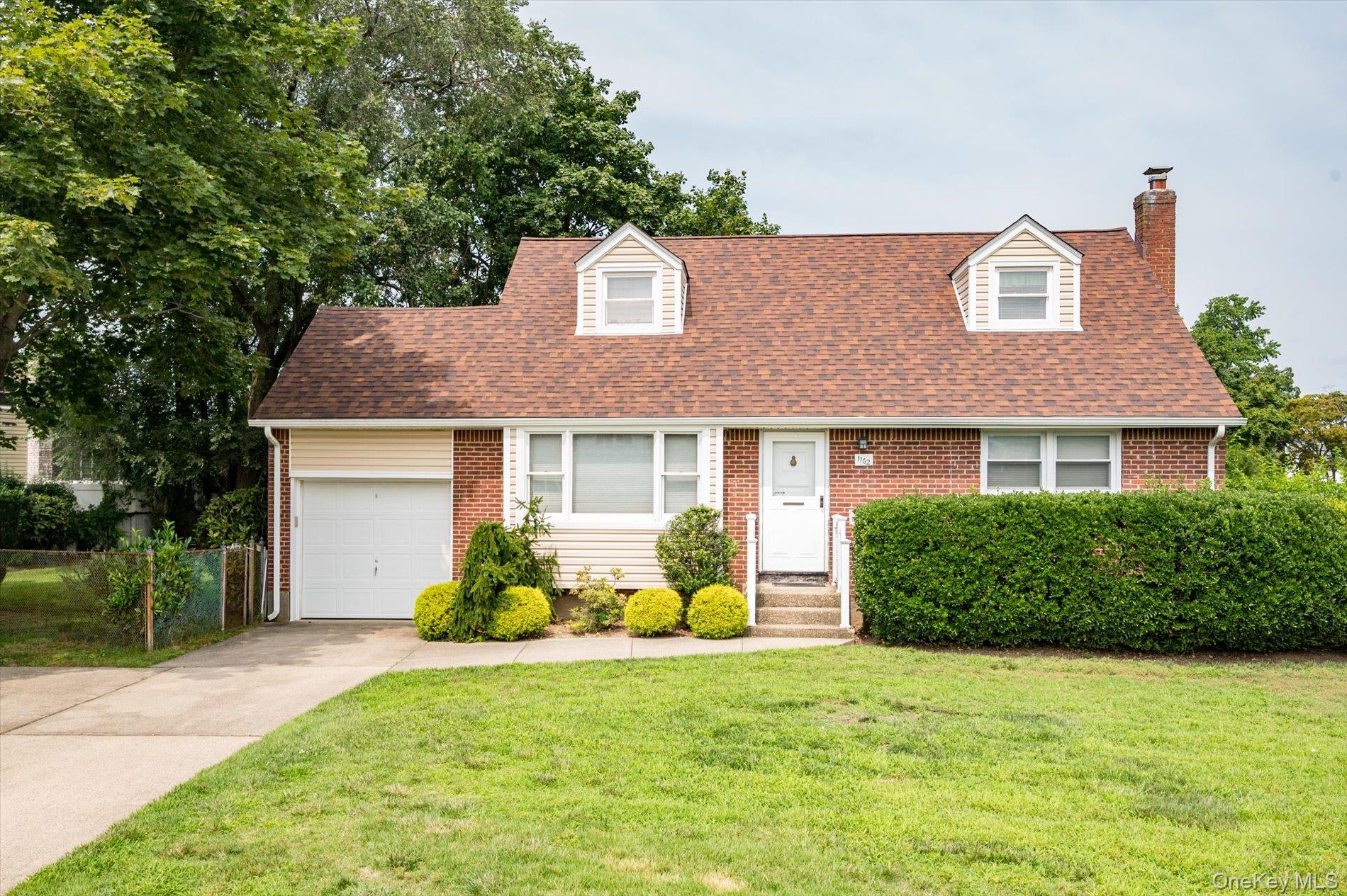 1162 Whitehall Lane, Wantagh NY 11793