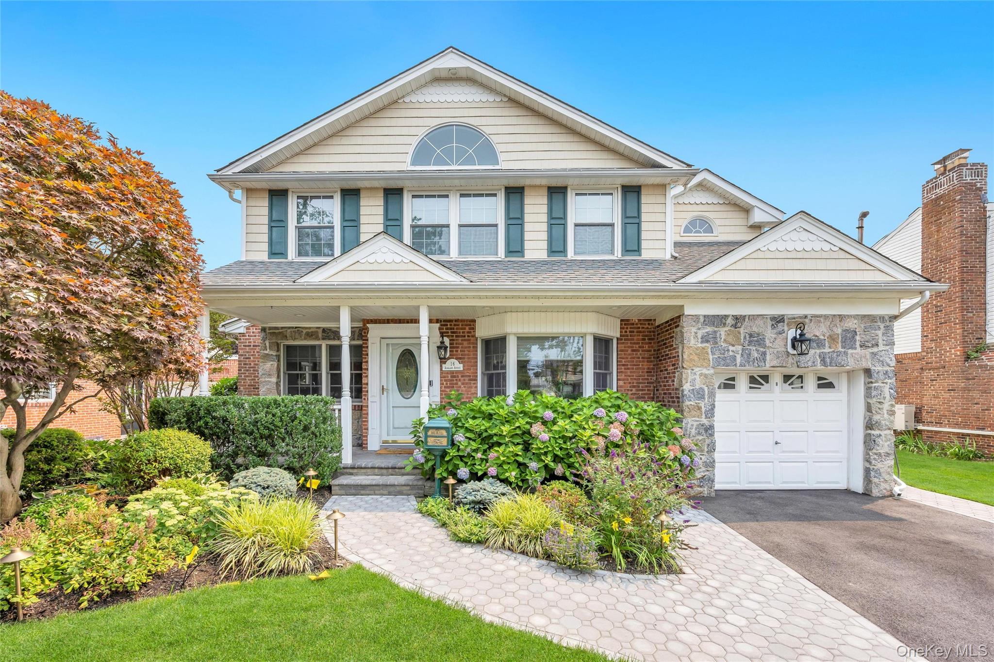16 Ashland Avenue, New Hyde Park NY 11040