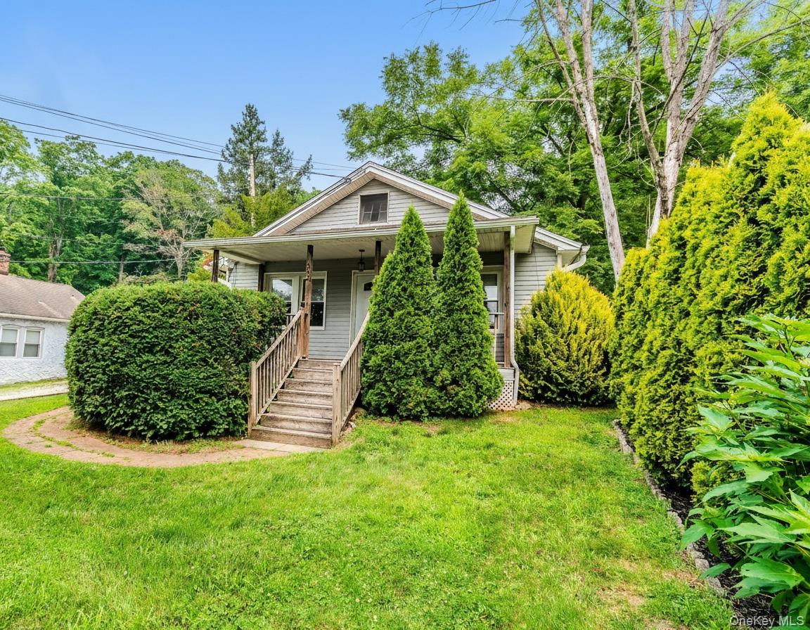 382 E Main Street, Jefferson Valley NY 10535