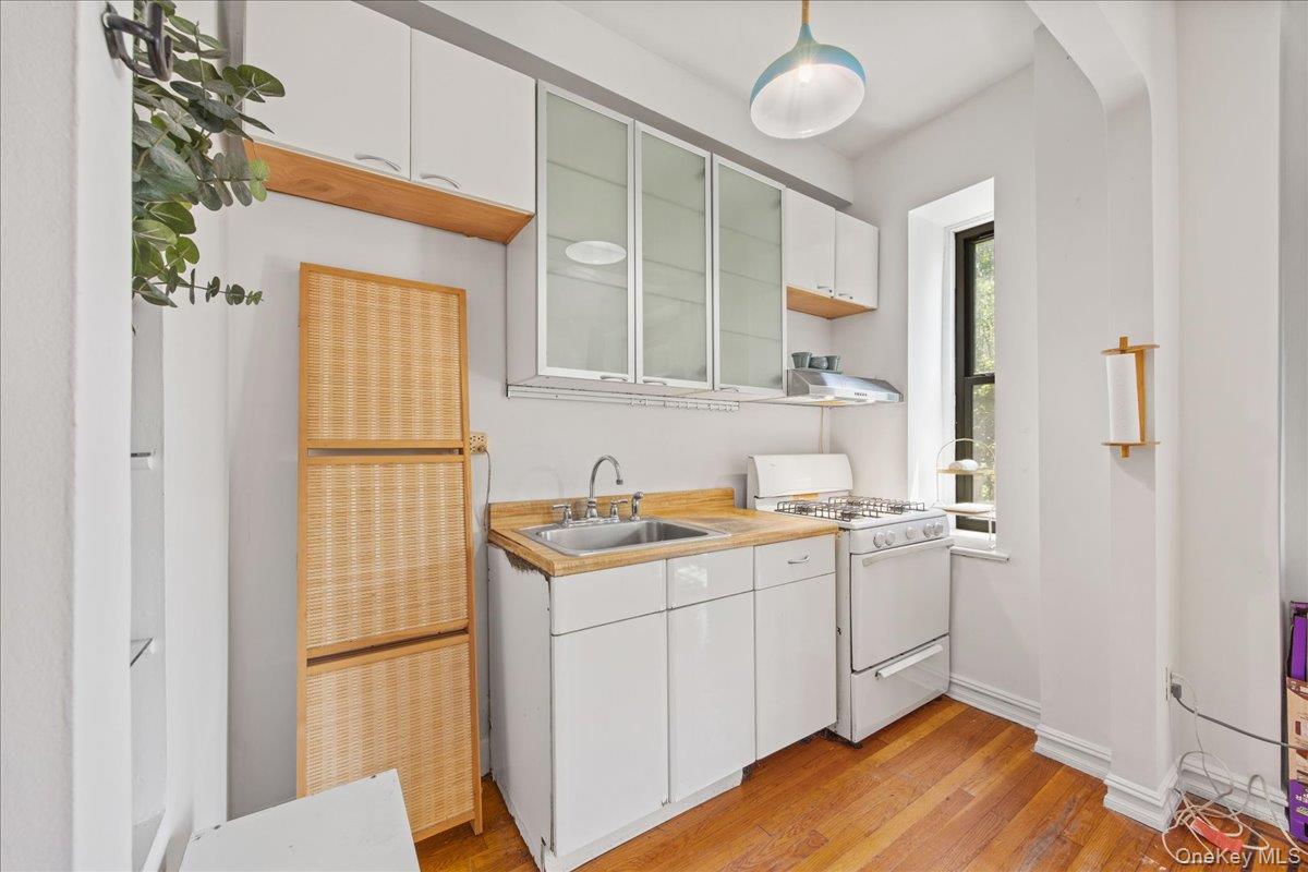 50 Park Terrace E Unit 1LM, Manhattan NY 10034