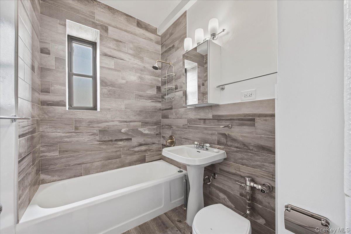 50 Park Terrace E Unit 1LM, Manhattan NY 10034
