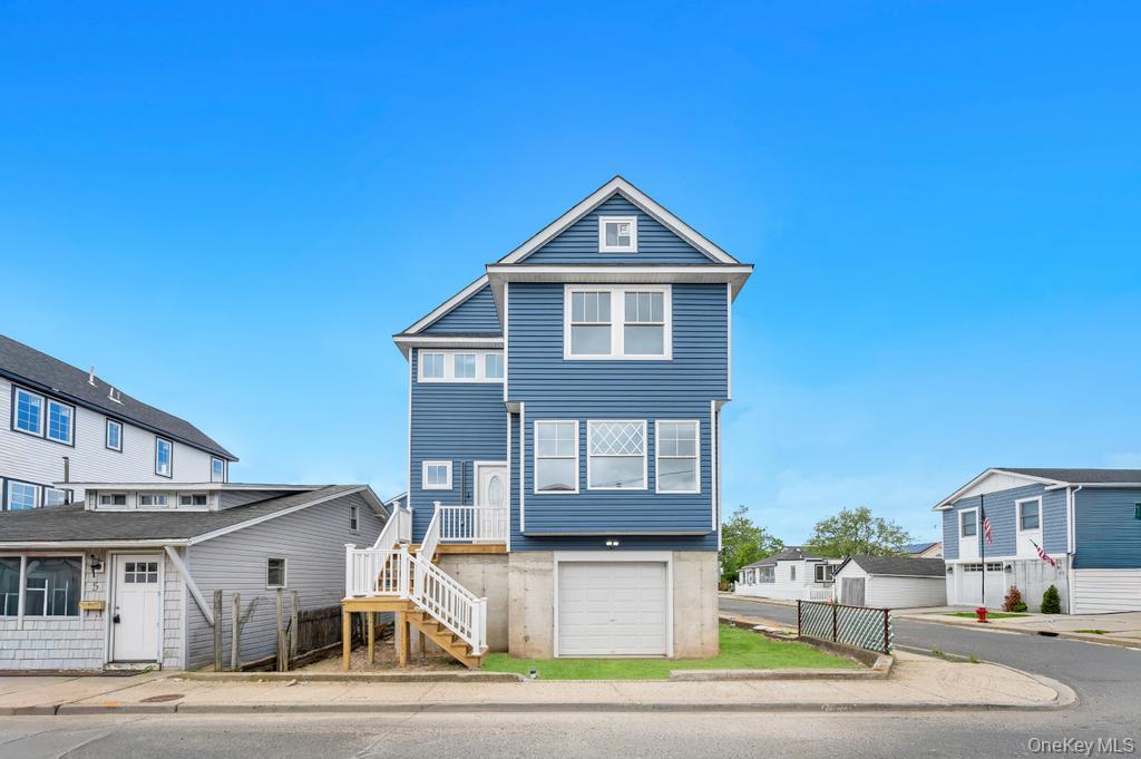 10 8th Avenue, East Rockaway NY 11518