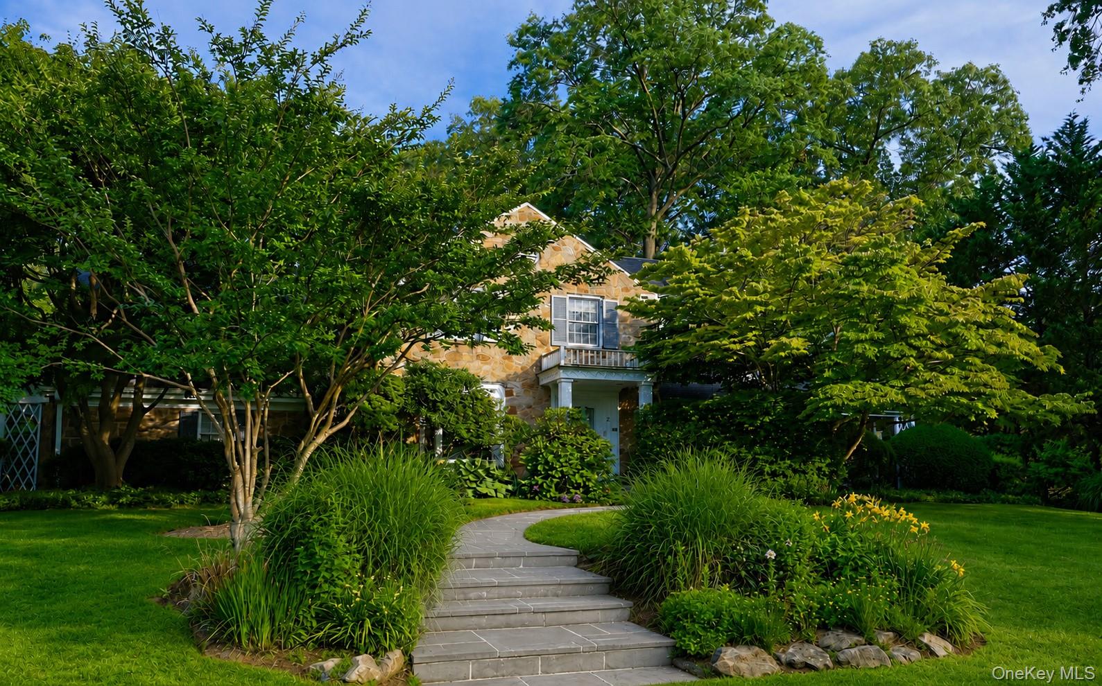 2 W Woods Road, Great Neck NY 11020