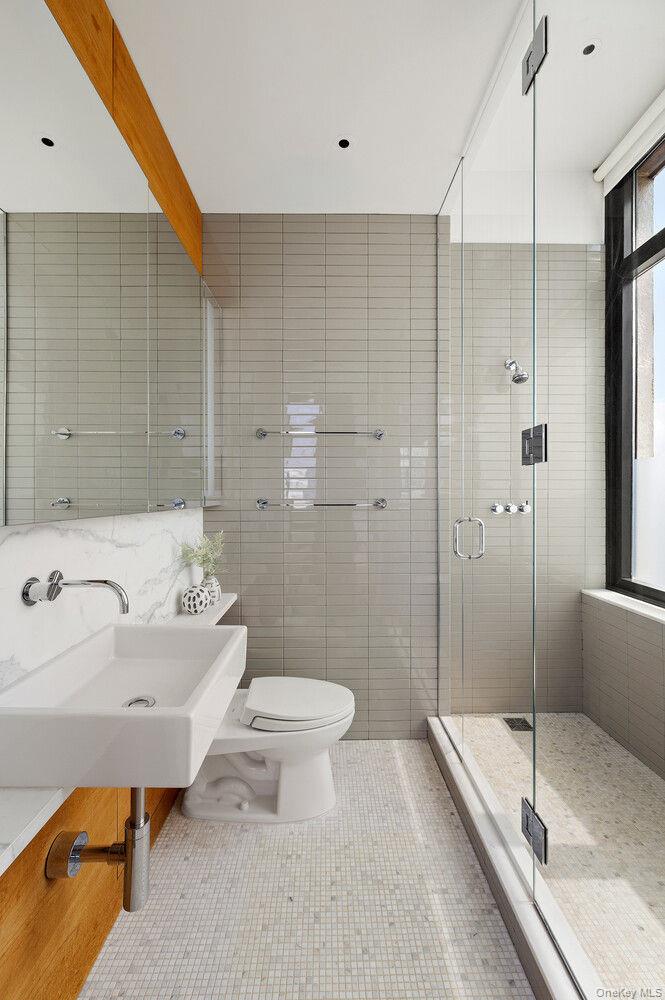 143 READE Street Unit 17S, Manhattan NY 10013