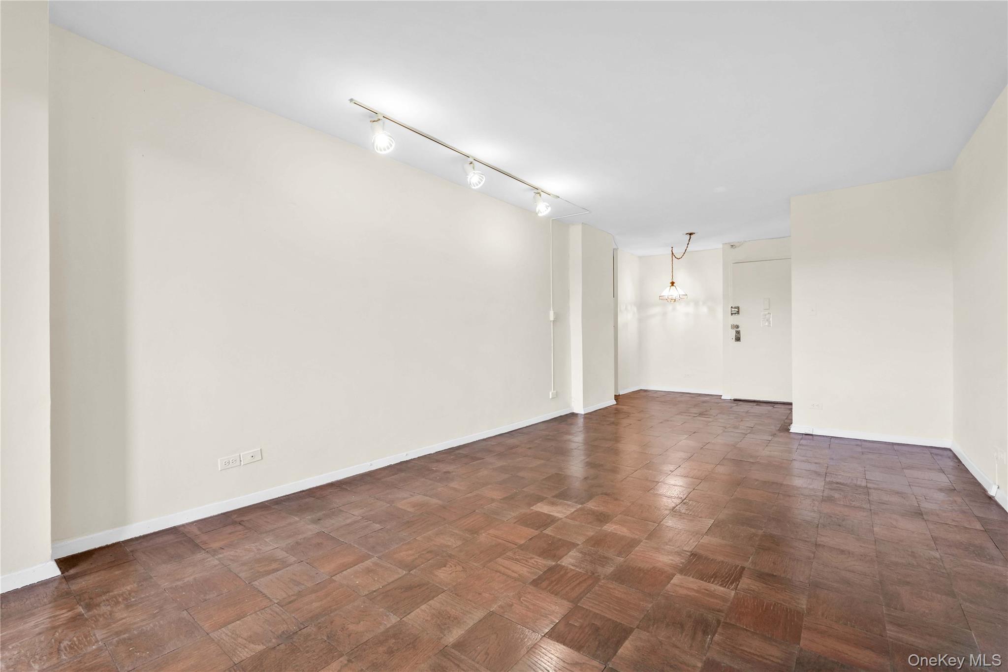 175-20 Wexford Terrace Unit 10A, Jamaica Estates NY 11432