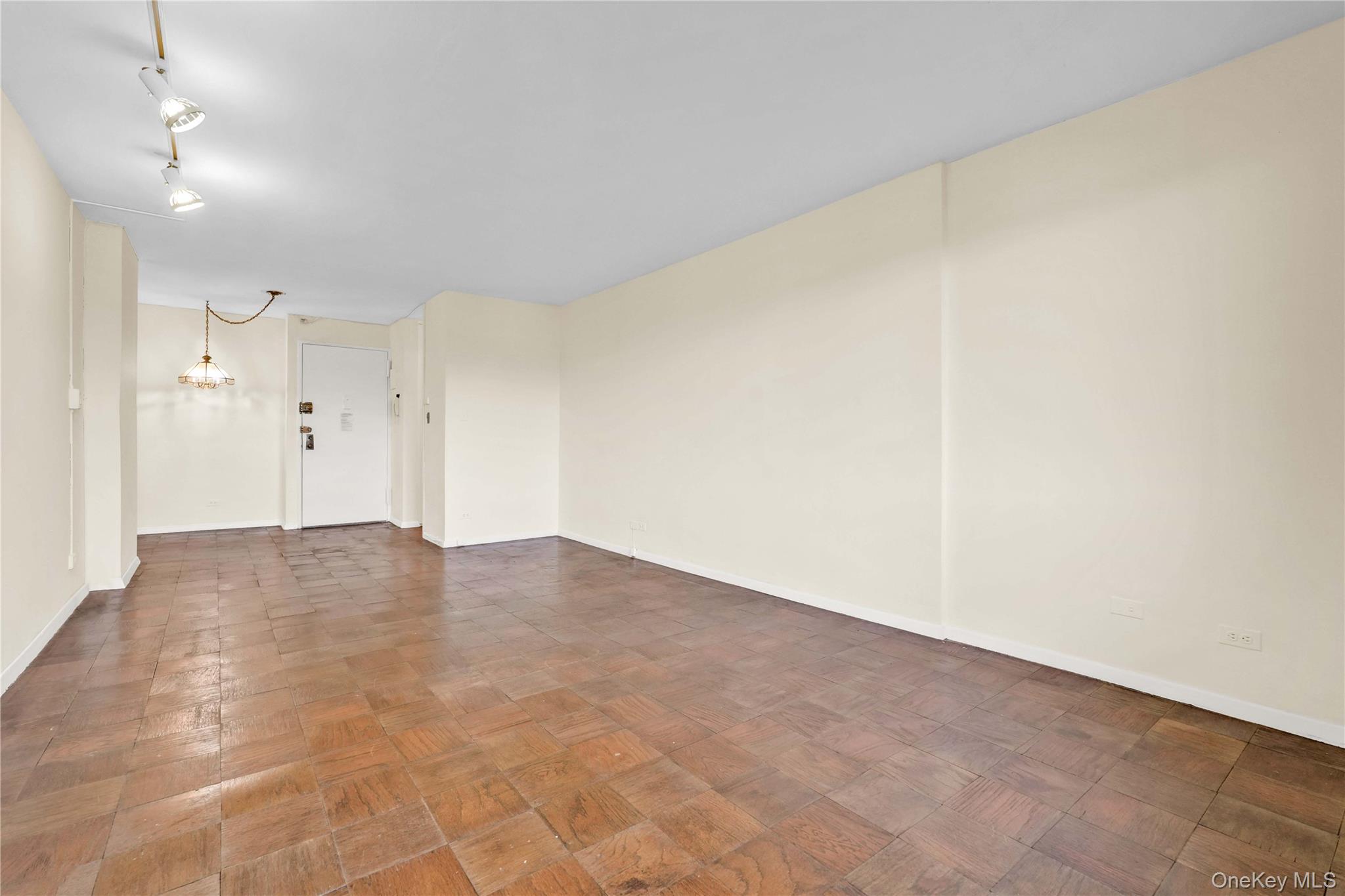 175-20 Wexford Terrace Unit 10A, Jamaica Estates NY 11432