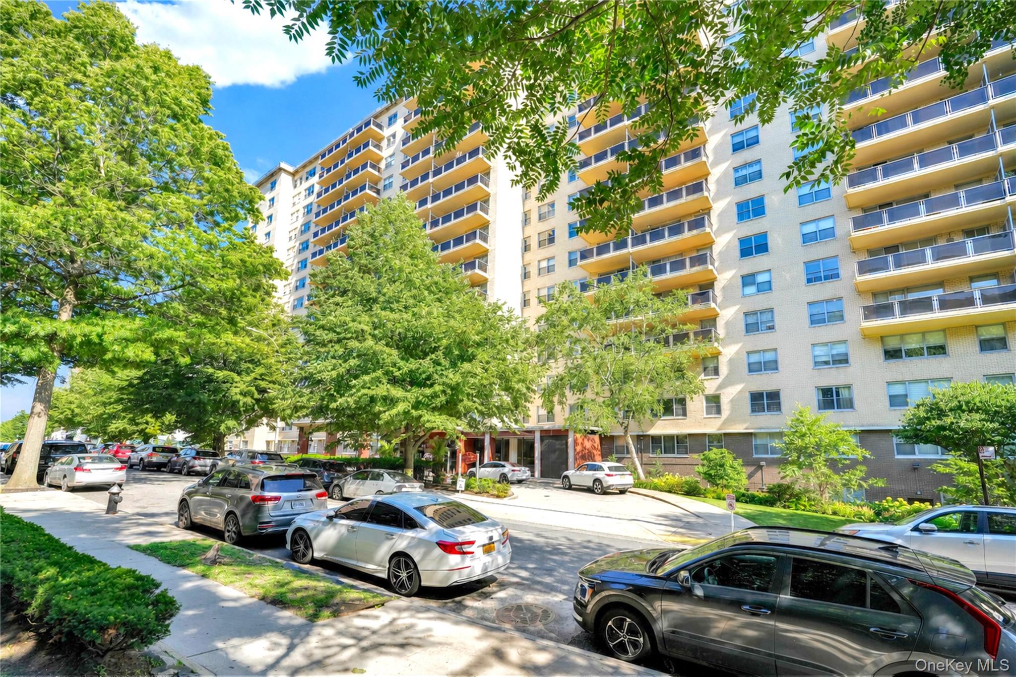 175-20 Wexford Terrace Unit 10A, Jamaica Estates NY 11432