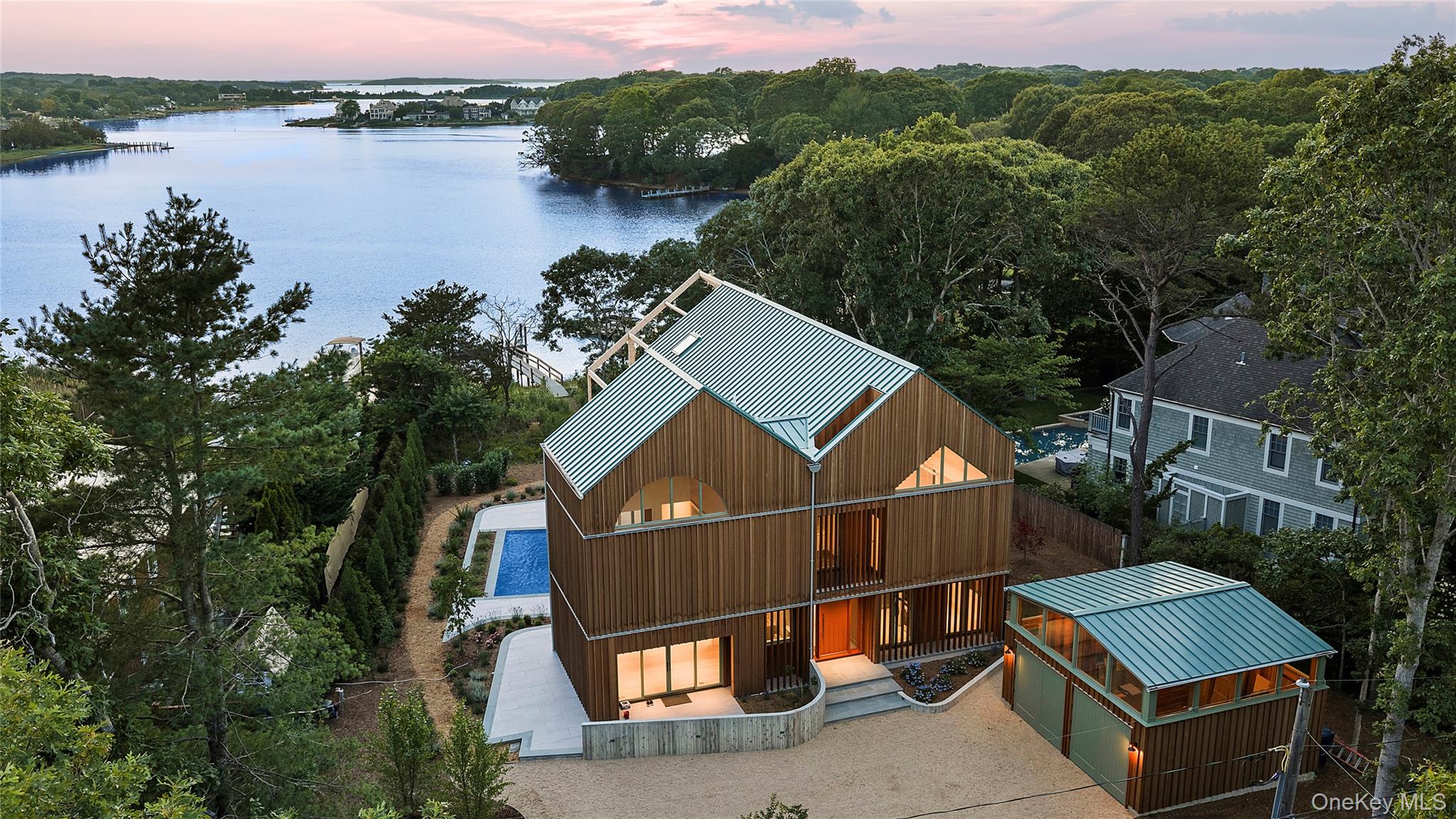 25 Bluff Point Road, Sag Harbor NY 11963