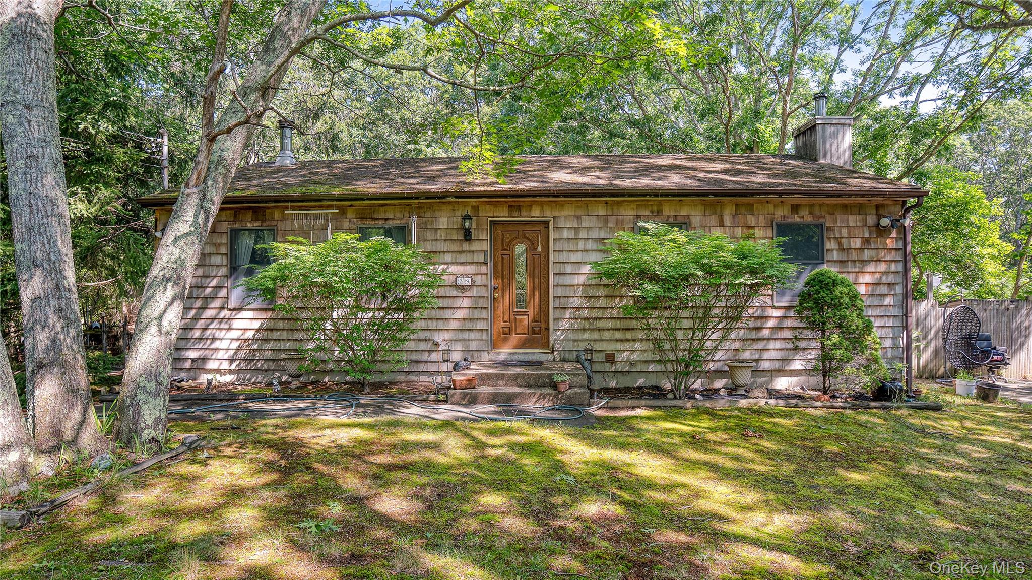 29 Boatheaders Lane N, East Hampton NY 11937