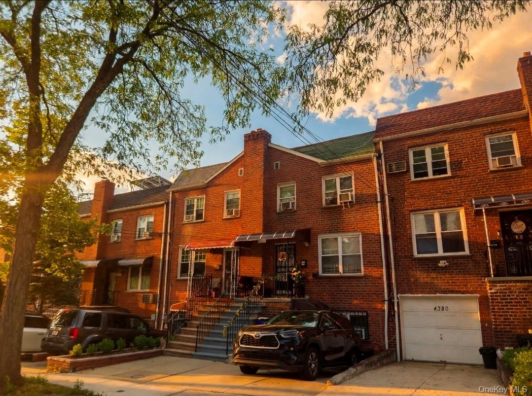 4382 Byron Avenue, Bronx NY 10466