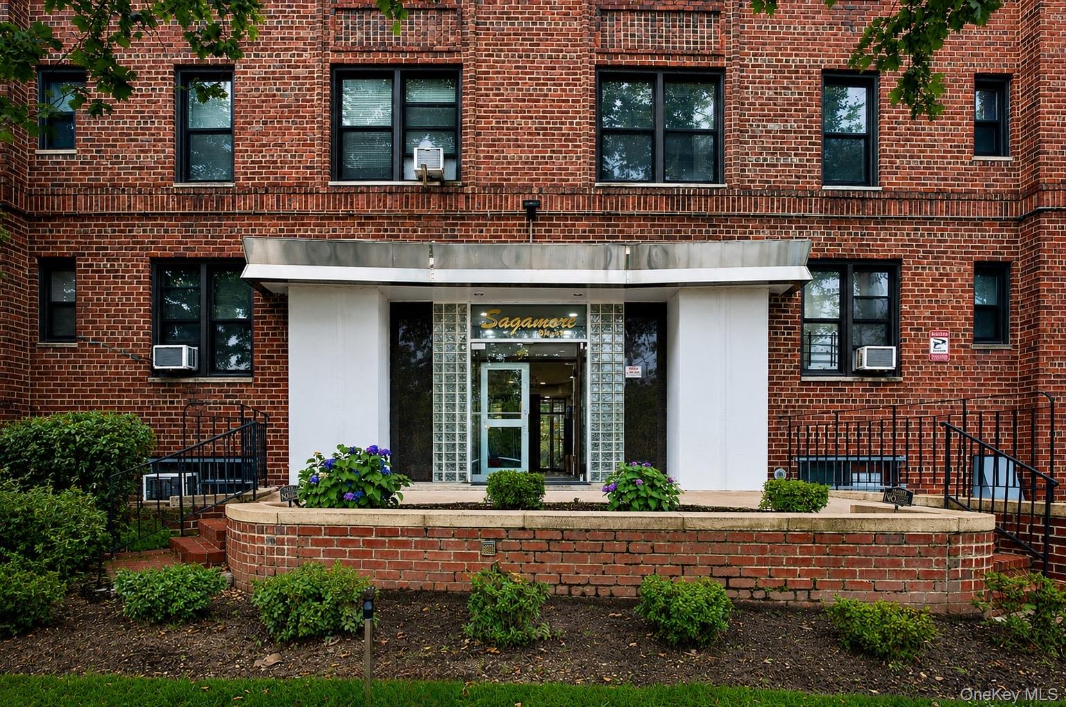 84-31 Van Wyck Expressway Unit 2B, Briarwood NY 11435