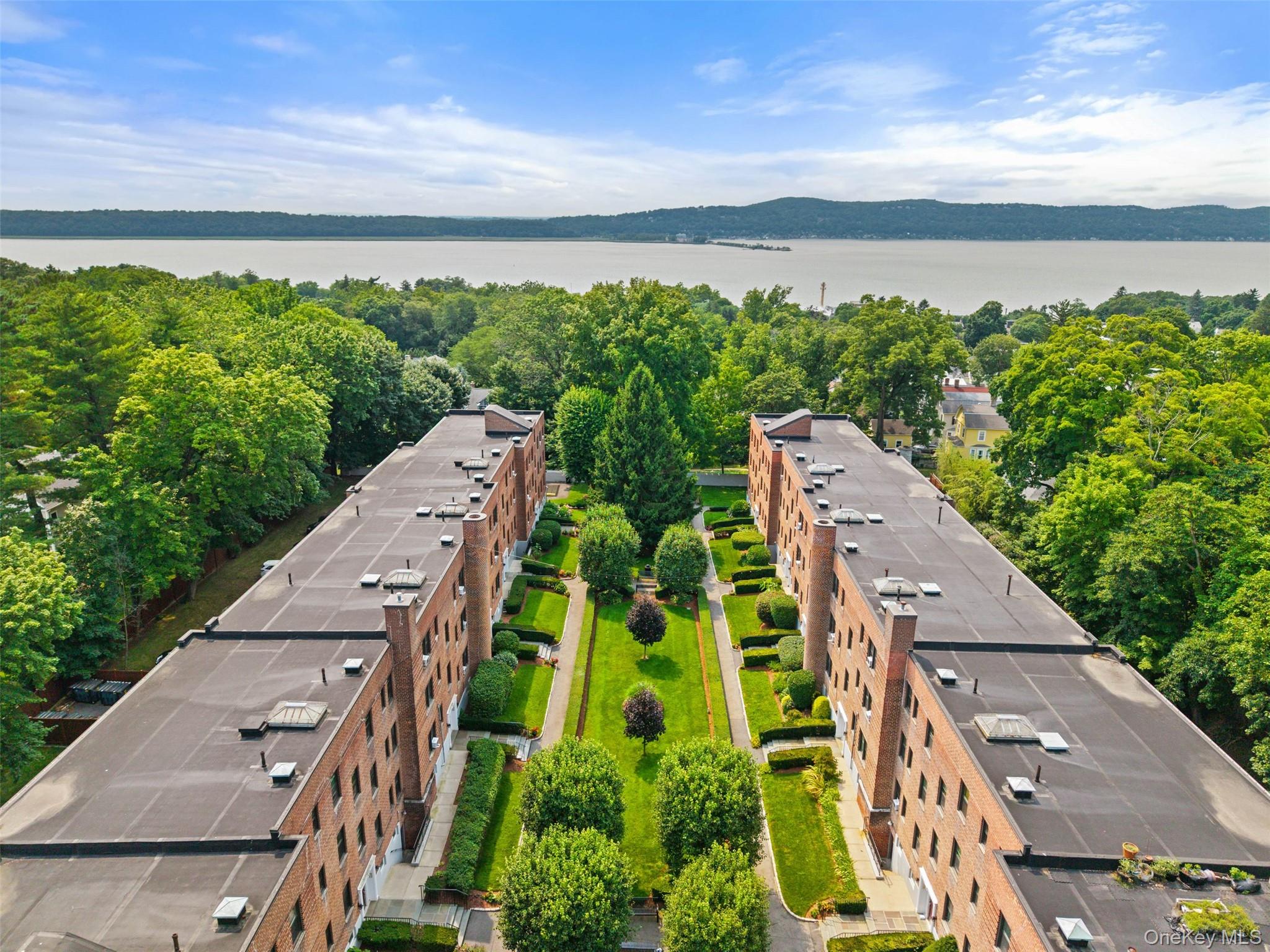 14 S Broadway Unit 7-2B, Irvington NY 10533