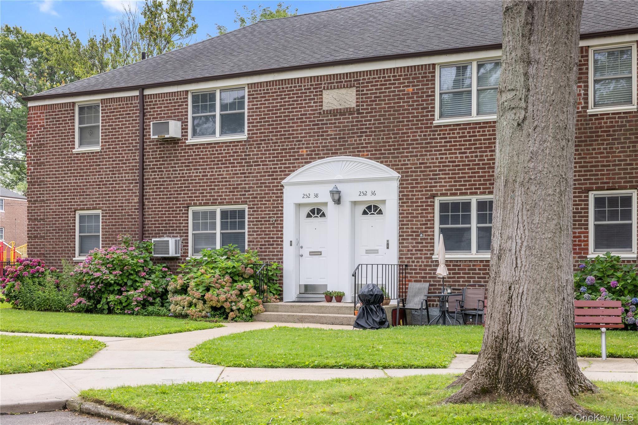 252-38 60th Avenue Unit L #591, Little Neck NY 11362