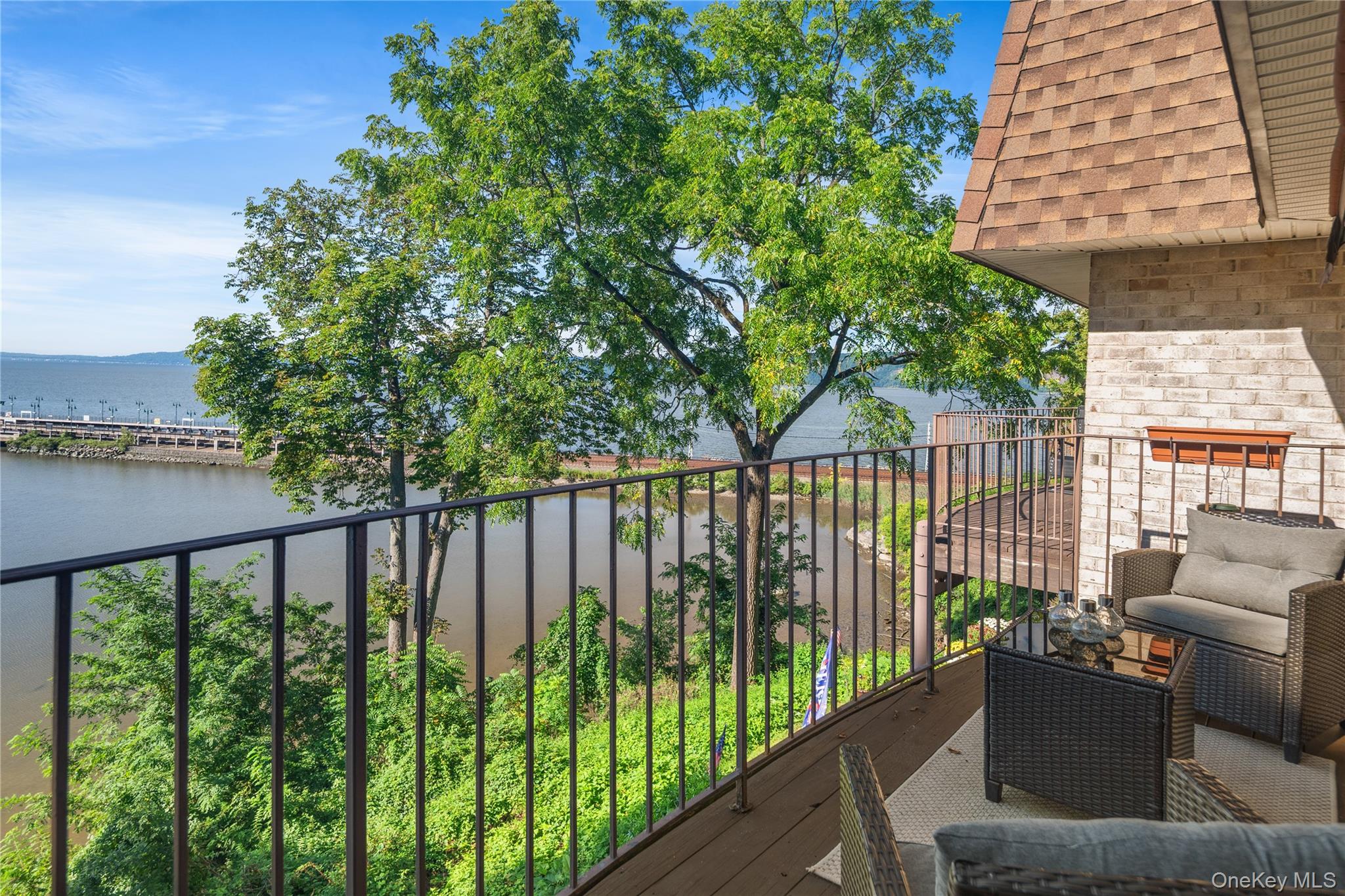 215 Kemeys Cove Unit 215, Briarcliff Manor NY 10510
