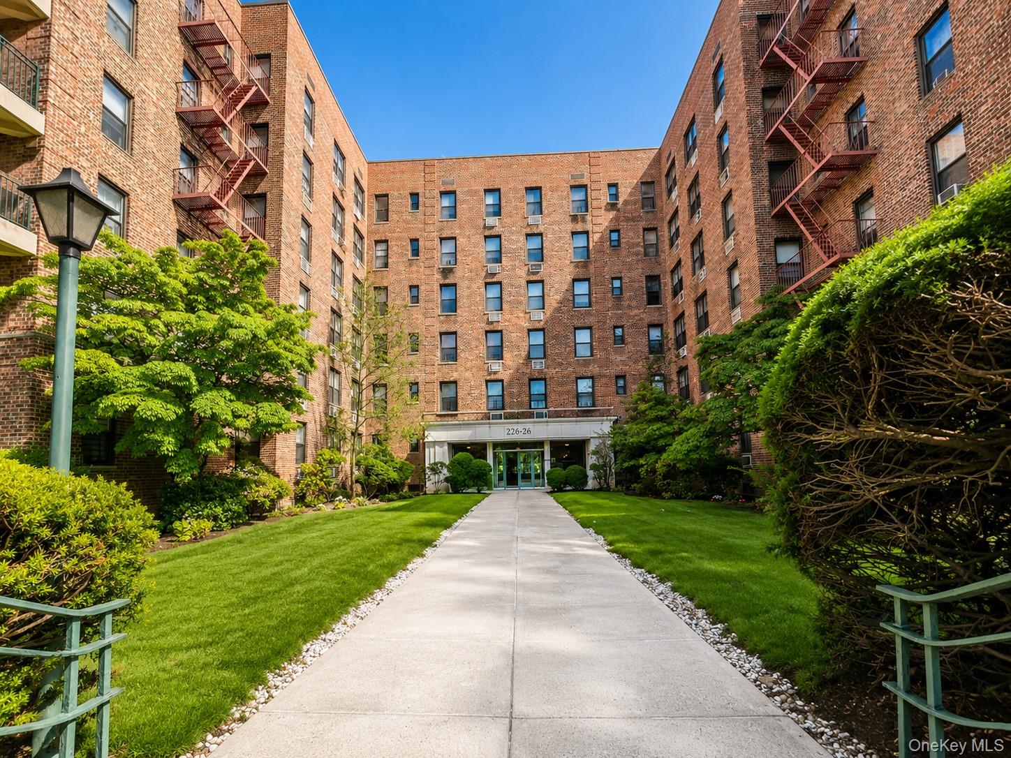 226-26 Union Turnpike Unit 1F, Oakland Gardens NY 11364