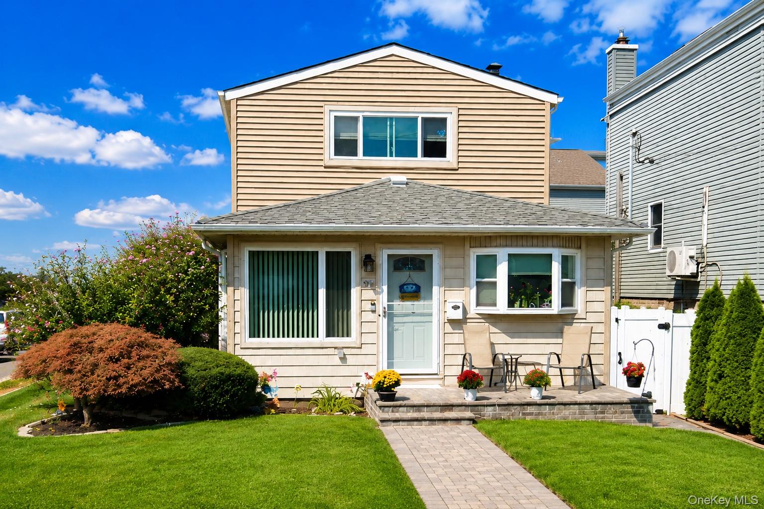 29 Milton Road, Babylon NY 11702