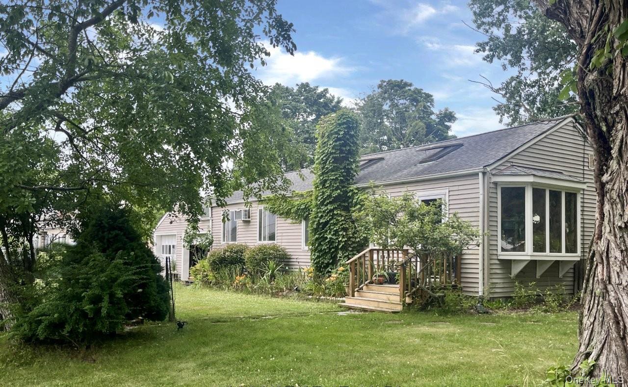 19 River Lane, Brookhaven NY 11719