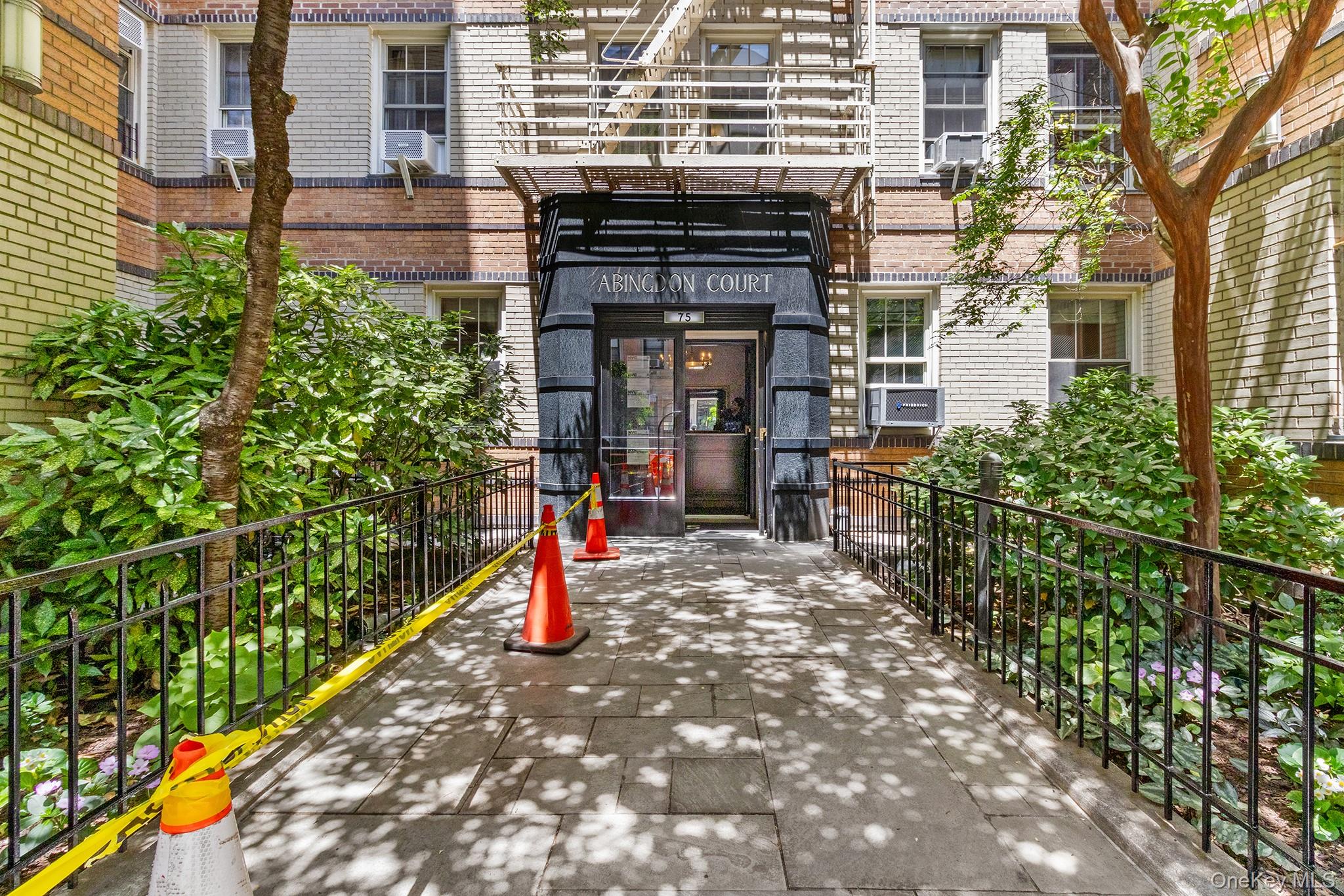 75 Bank Street Unit 1B, Manhattan NY 10014