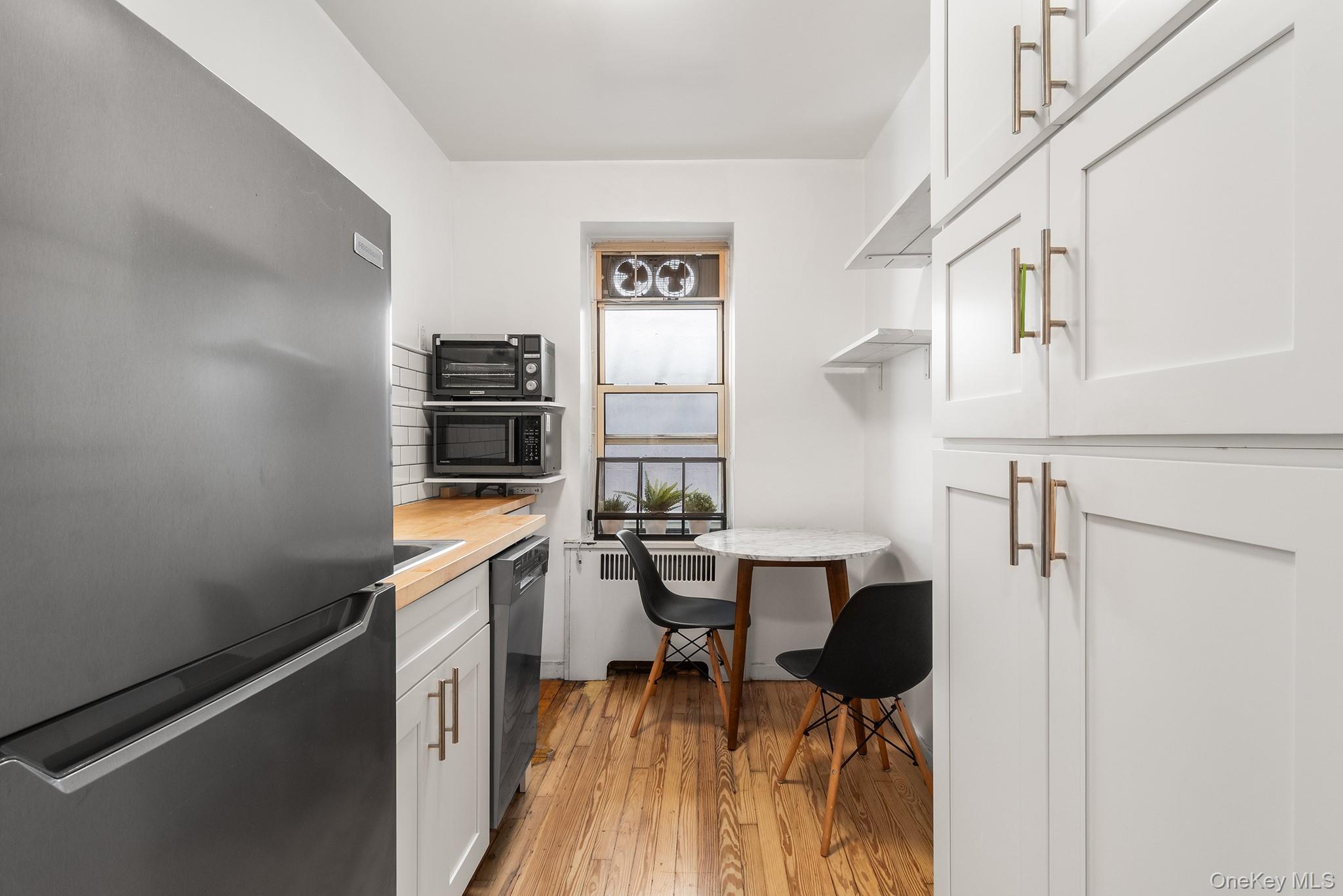 75 Bank Street Unit 1B, Manhattan NY 10014