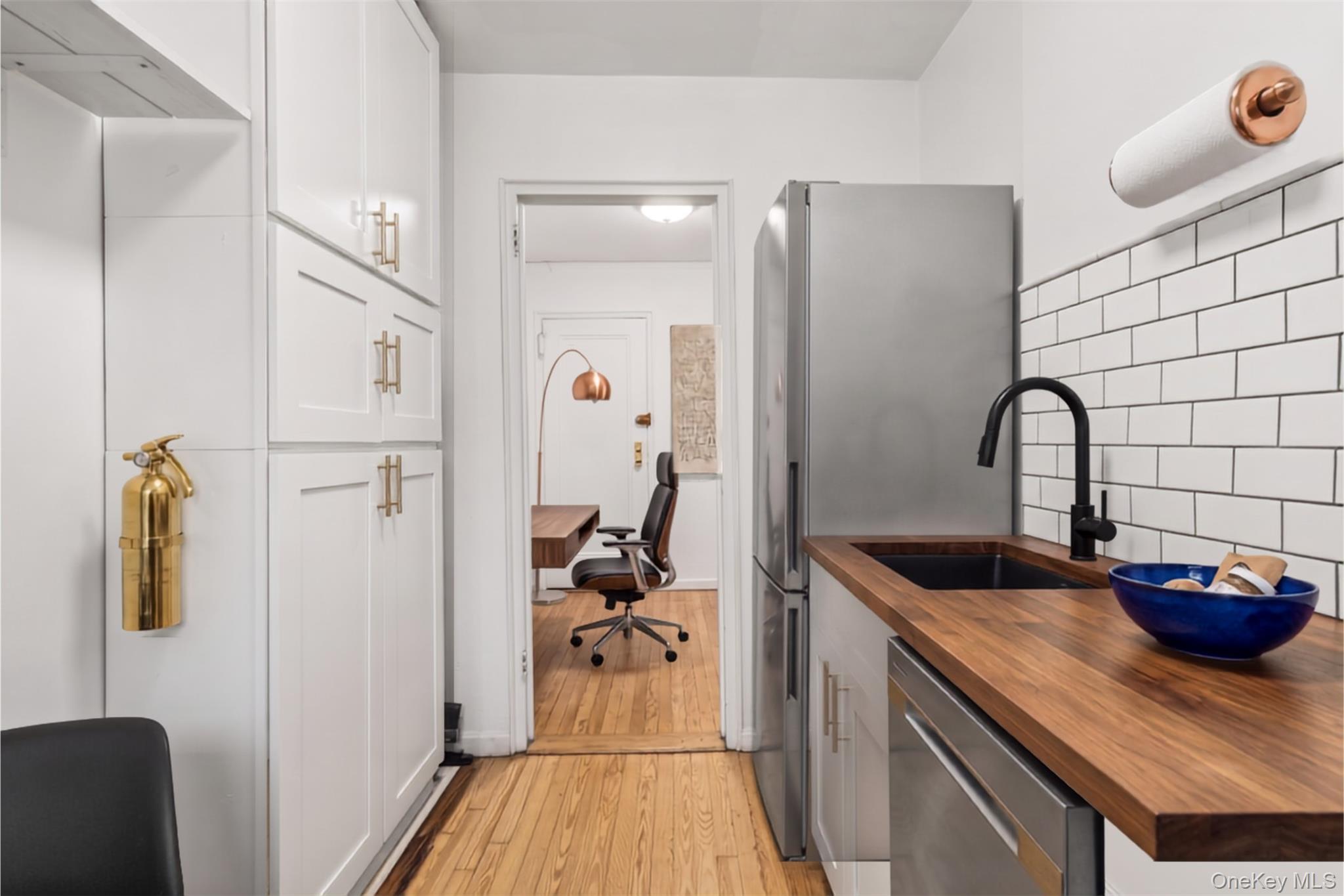 75 Bank Street Unit 1B, Manhattan NY 10014