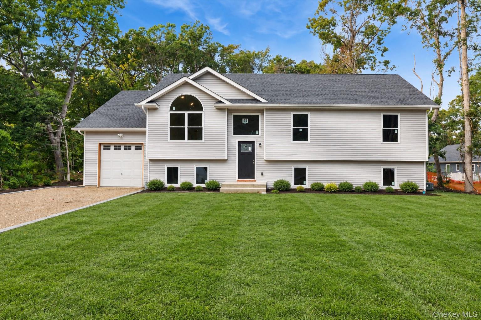 129 Cedar Lane, Medford NY 11763