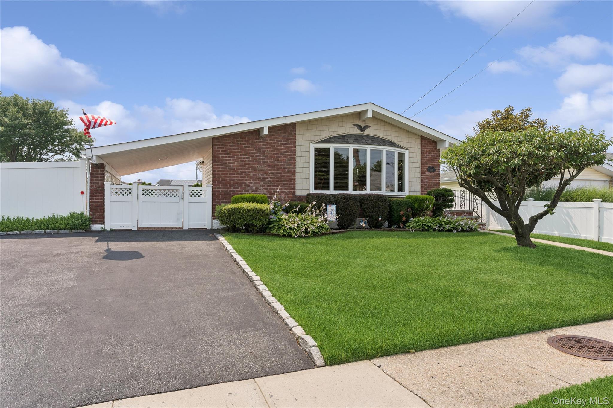 114 Miller Road, Hicksville NY 11801