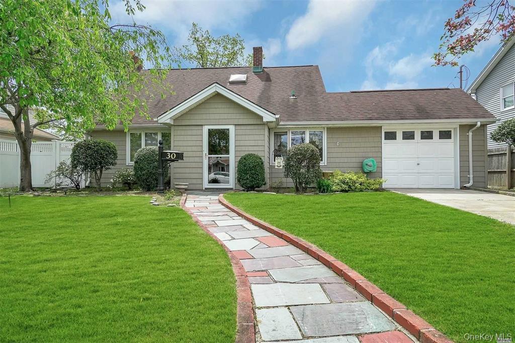 30 Book Lane, Levittown NY 11756