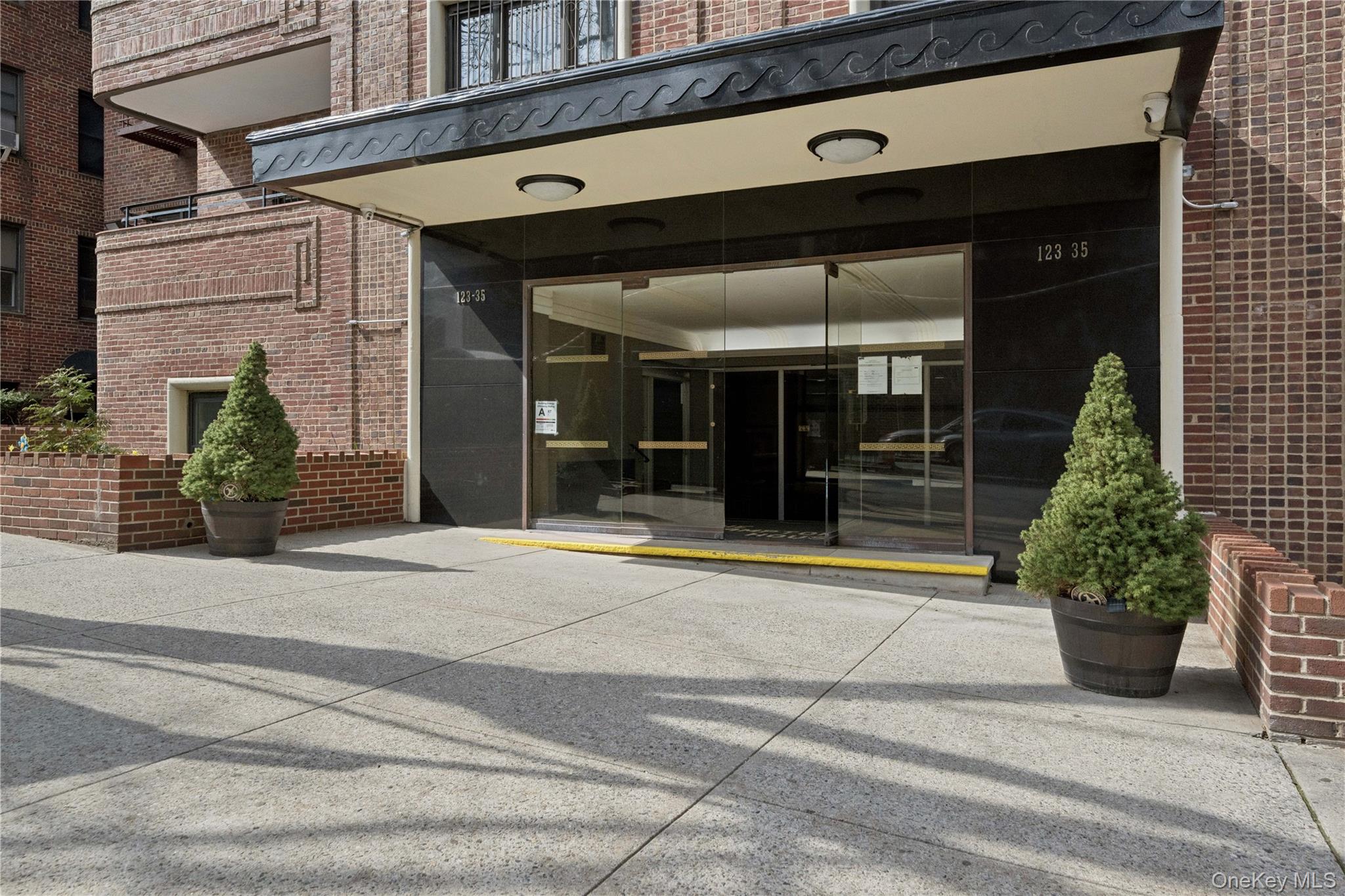 123-35 82nd Road Unit 5U, Kew Gardens NY 11415