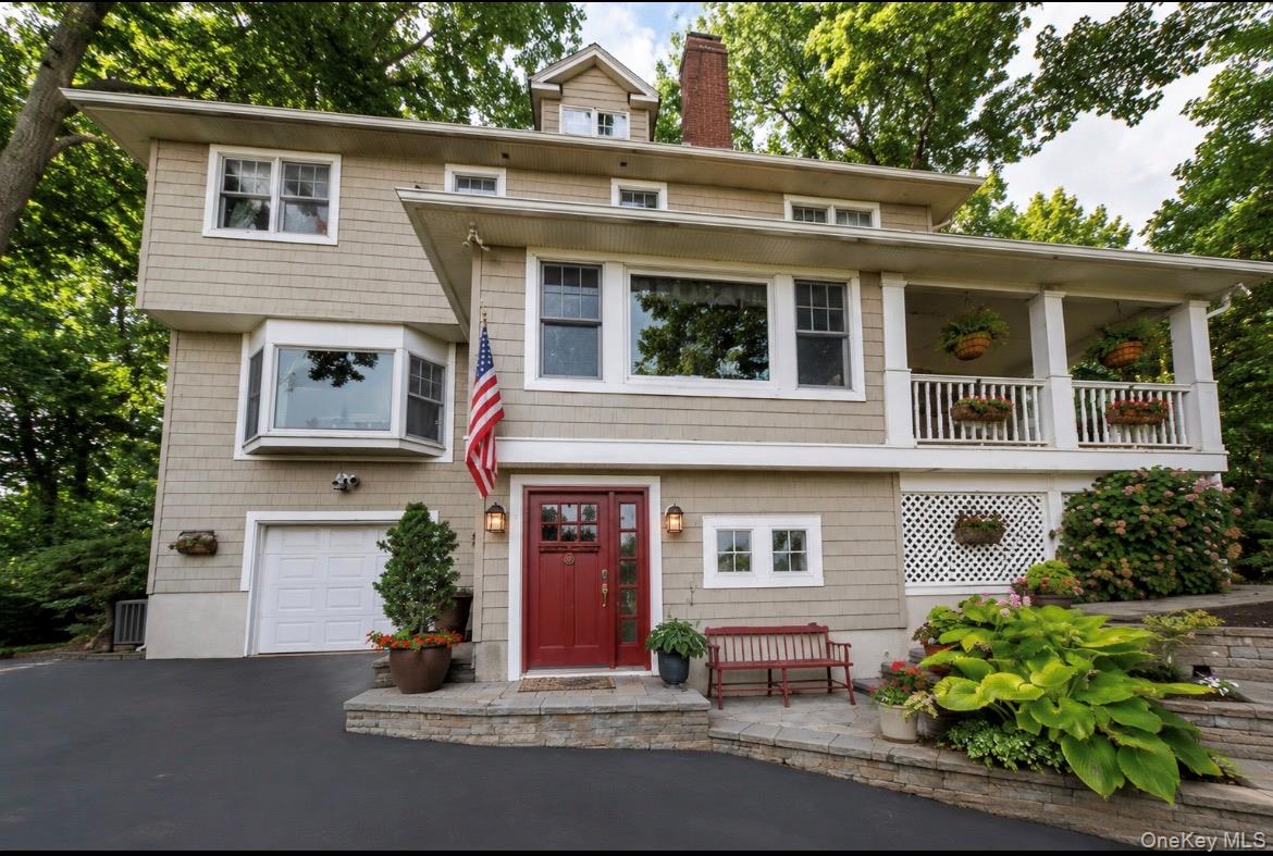 5 Harborview Lane, Huntington NY 11743